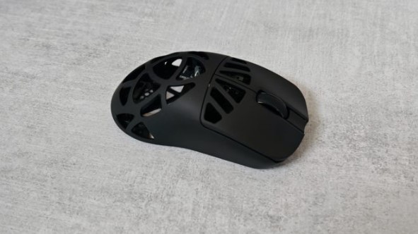 EPOMAKER CarbonX Gaming Mouse