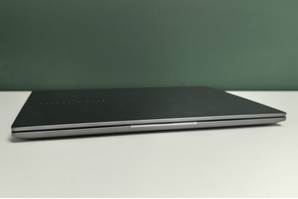 ASUS Vivobook S 14 (M3407H) Laptop Review
