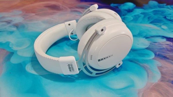Red Square EONIX Gaming Headset Review – Wireless Connectivity and Great Sound for a Modest Price