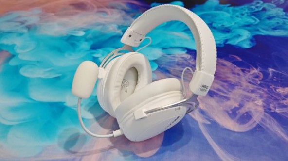 Red Square EONIX Gaming Headset Review – Wireless Connectivity and Great Sound for a Modest Price