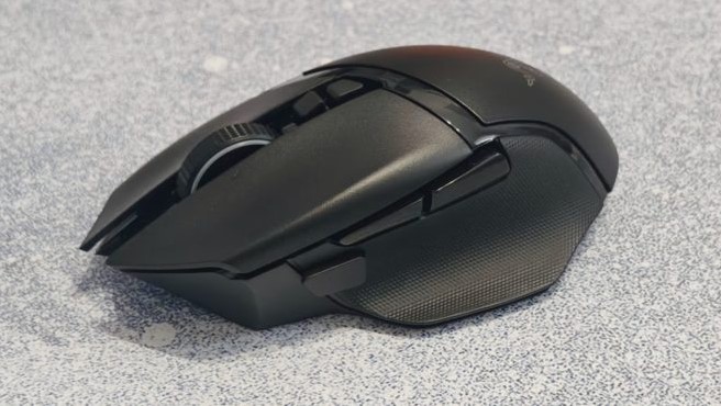 Razer Basilisk V3 Pro 35K Gaming Mouse Review – More Features Than You've Ever Dreamed Of