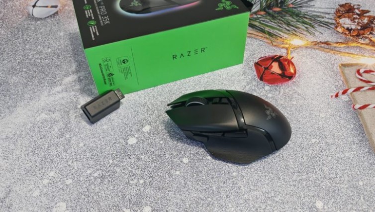 Razer Basilisk V3 Pro 35K Gaming Mouse Review – More Features Than You've Ever Dreamed Of