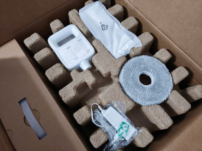 Trouver E30 Aqua Robot Vacuum Cleaner