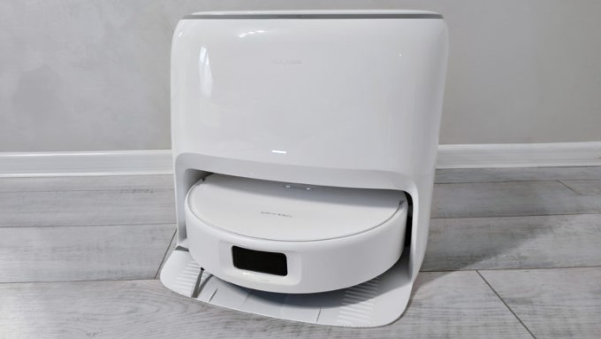 Trouver E30 Aqua Robot Vacuum Cleaner Review – Autonomous, Compact, Smart