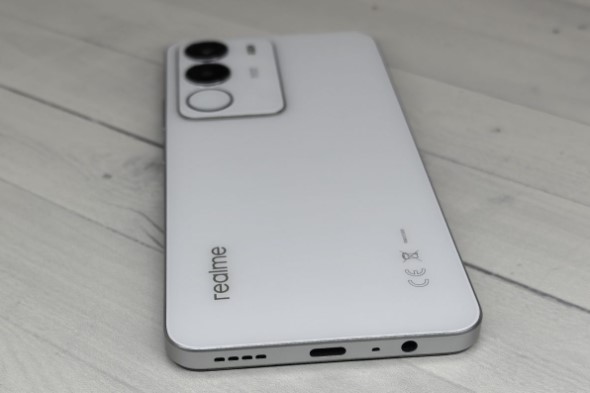 Realme P3 Lite Review: Durable and Battery-Powered