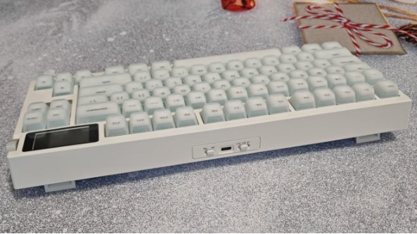 EPOMAKER G84 PRO Gaming Keyboard