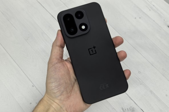 OnePlus 15 Smartphone