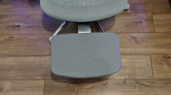Review of the ZONE 51 Freelancer Z9 ergonomic chair – Did you order massage and heating?