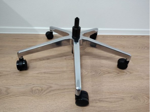 FoxGear NETZ Model X Ergonomic Chair