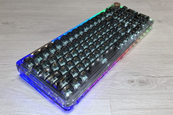 KiiBOOM Phantom 98 Gaming Keyboard Review – A Color Festivus