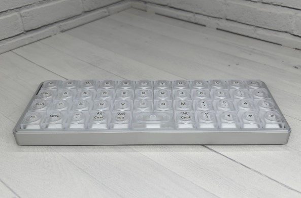 EPOMAKER Luma40 Ortholinear Keyboard Review – Minimalism That Will Make You Ditch Old Habits