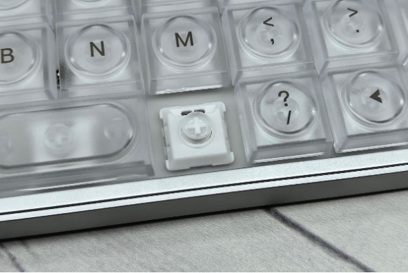 EPOMAKER Luma40 Ortholinear Keyboard Review – Minimalism That Will Make You Ditch Old Habits