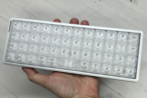 EPOMAKER Luma40 Ortholinear Keyboard Review – Minimalism That Will Make You Ditch Old Habits