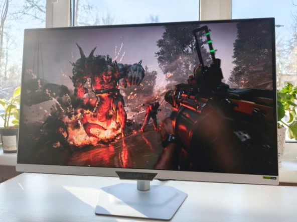 Gigabyte M27UP ICE